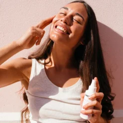 Cinch Spray + Glow 100ml -Sigma Store Adore Spray Glow2