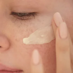 Alpha-H Beauty Sleep Power Peel (50ml) 8 Alpha-H Beauty Sleep Power Peel (50ml) -Sigma Store BSPP50T lifestyle