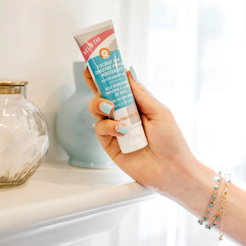 FIRST AID BEAUTY Coconut Skin Smoothing Primer Moisturiser 50ml - Image 3