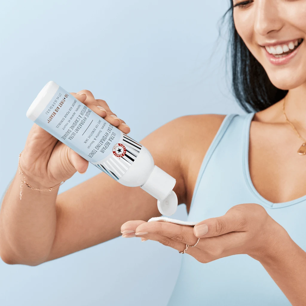 FIRST AID BEAUTY Ultra Repair Wild Oat Hydrating Toner 177ml - Image 4