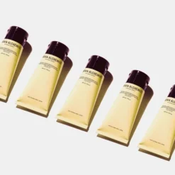 Grown Alchemist Natural Hydrating Sunscreen SPF30 50ml 5 Grown Alchemist Natural Hydrating Sunscreen SPF30 50ml -Sigma Store Grown Alchemist Invisible Natural Protection SPF 30 50ml lifestyle