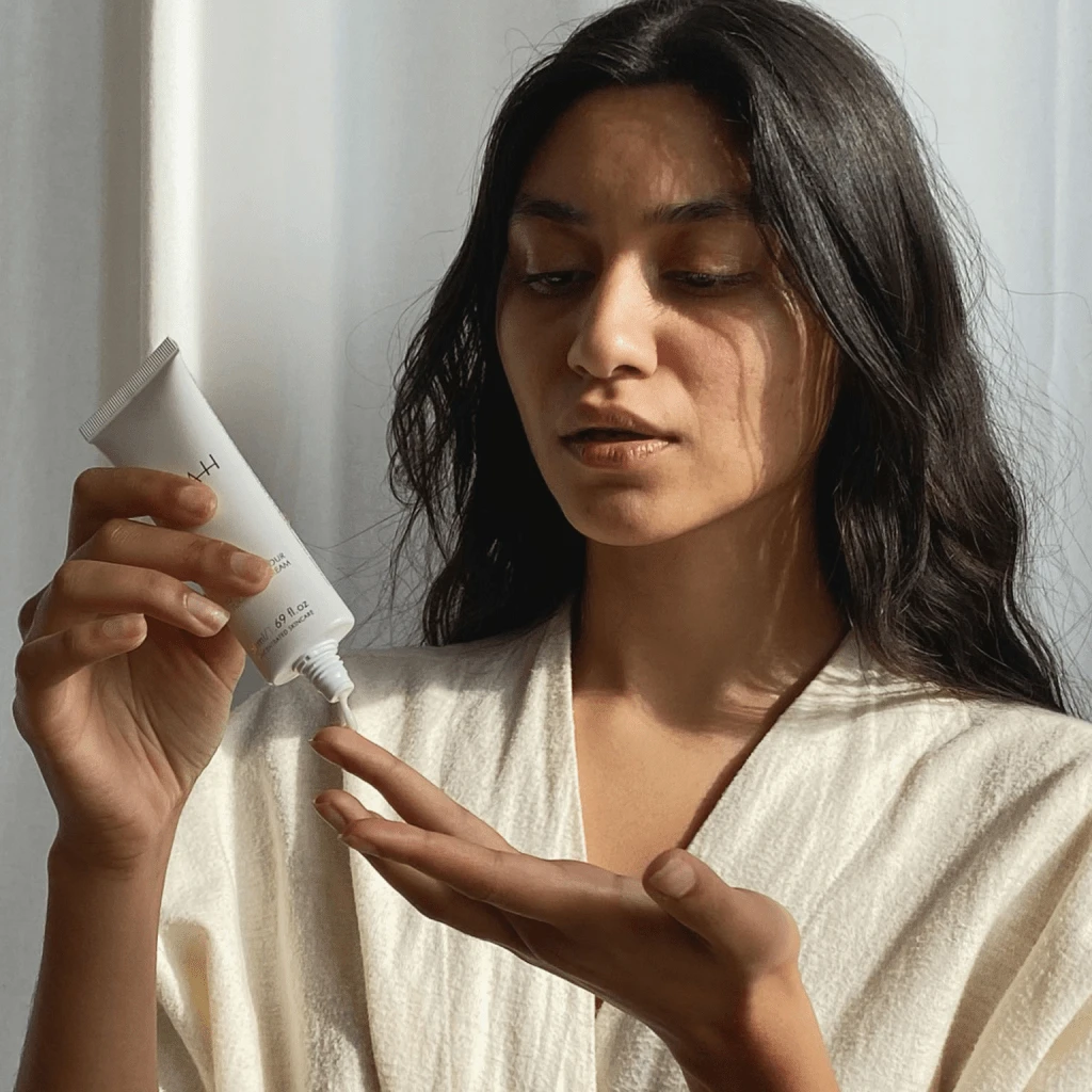 Alpha-H Liquid Gold 24HR Moisture Repair Cream 2 Alpha-H Liquid Gold 24HR Moisture Repair Cream - Image 2