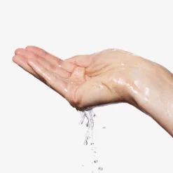 Lab Series Daily Rescue Water Lotion 200ml -Sigma Store Lab Series Daily Rescue Water Lotion 200ml model hand