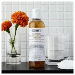 Kiehl's Calendula Herbal Extract Toner 250ml 4 Kiehl's Calendula Herbal Extract Toner 250ml -Sigma Store S0926300 Kiehls Calendula Herbal Extract Toner 250ml lifestyle