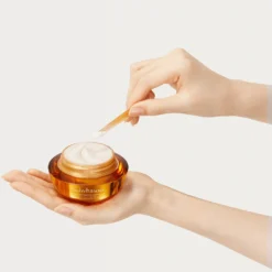 Sulwhasoo Concentrated Ginseng Renewing Cream 30ml 7 Sulwhasoo Concentrated Ginseng Renewing Cream 30ml -Sigma Store Sulwhasoo Concentrated Ginseng Renewing Cream 30ml 4