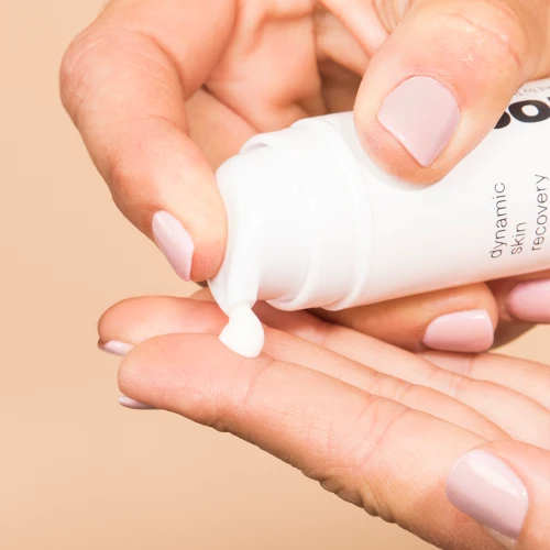 Dermalogica Age Smart Dynamic Skin Recovery SPF50 50mL 3 Dermalogica Age Smart Dynamic Skin Recovery SPF50 50mL - Image 3