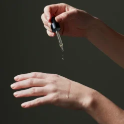 Hunter Lab Lipid Vitamin Face Oil -Sigma Store hunter lab faceoil dropper 500