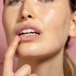 The Beauty Chef Flora Fix Balm 8 The Beauty Chef Flora Fix Balm -Sigma Store thebeautycheffixbalm leparfum 01062018 062